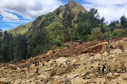 Papua-Nova Guiné afirma que mais de 2.000 pessoas foram soterradas em deslizamento