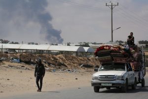Israel intensifica ofensiva em Rafah e controla corredor que separa Egito de Gaza