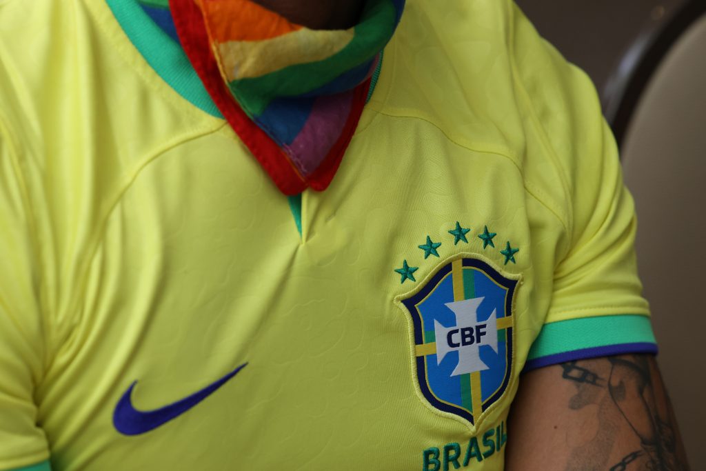 Verde e amarelo? Parada LGBT+ quer 'resgatar' a bandeira do Brasil ao lado das cores do arco-íris em SP