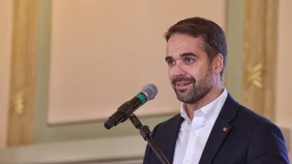 Vereador gaúcho é indiciado por homofobia contra Eduardo Leite