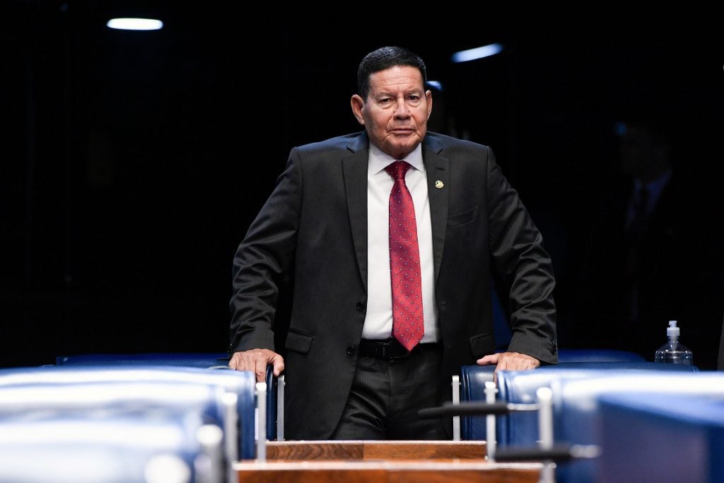 Entenda as críticas a Mourão por descumprir acordo sobre projeto de ajuda ao RS