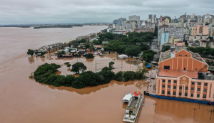 Chuvas no RS: imagens mostram inundação nas ruas de Porto Alegre, após cheia do Guaíba