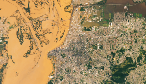 Imagens da Nasa mostram cenário antes e depois das enchentes em Porto Alegre