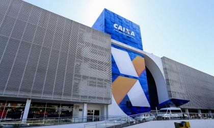 Caixa libera abono salarial para nascidos em maio e junho