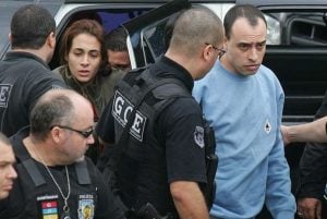 Alexandre Nardoni deixa a prisão após Justiça conceder regime aberto