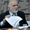 Lula oficializa retirada de embaixador do Brasil em Israel
