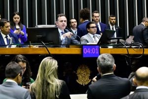 'Pode acender o pavio': a preocupação dos policiais penais com a queda do veto de Lula sobre a 'saidinha'