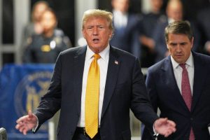 Júri do caso Trump conclui o 1º dia de deliberações; entenda o rito