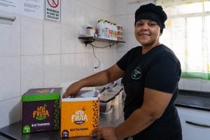 Venda de açaí cresce como fonte de renda para os brasileiros