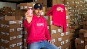 Ele vendia camarão no semáforo e hoje fatura R$ 250 milhões com suplementos