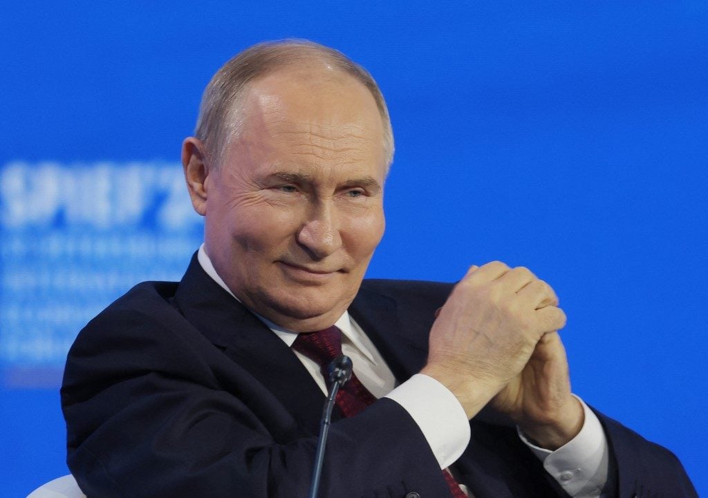 Rússia ironiza acordo de segurança entre EUA e Ucrânia: 'Apenas um pedaço de papel'