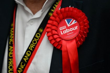 Novas pesquisas preveem vitória trabalhista histórica nas eleições britânicas