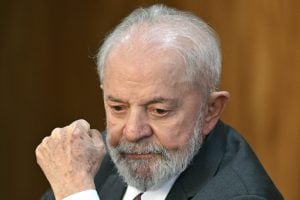 TCU analisa nesta quarta se Lula terá de devolver relógio recebido na França em 2005