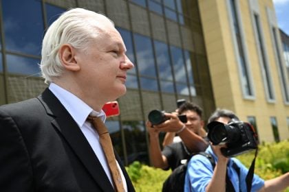 Assange é declarado um ‘homem livre’ após acordo de admissão de culpa com Justiça dos EUA