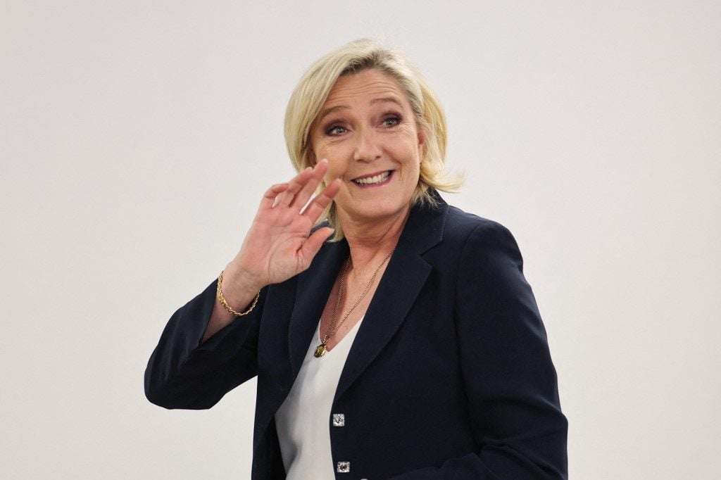 Extrema-direita vence 1º turno das eleições legislativas na França