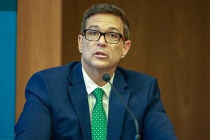 Banco Central tenta entender o impacto das bets na inadimplência, diz Campos Neto