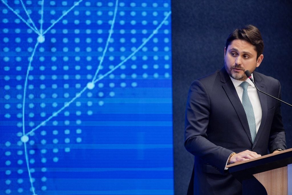 Juscelino Filho pede demissão após denúncia da PGR por desvio de emendas