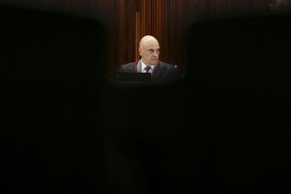 PF indicia ex-assessor de Moraes em caso sobre vazamento de diálogos