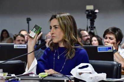 Comissão do Senado adia novamente votação de projeto que regulamenta cigarros eletrônicos