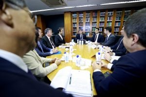 RS não consegue acordo para encerrar a dívida, mas União antecipará R$ 680 milhões ao estado