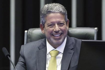Em causa própria
