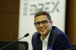 Ao elevar Selic a 11,25%, Copom pede 'política fiscal crível' e fala em ciclo de aperto monetário