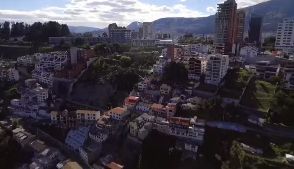 Equador sofre apagão nacional por falhas na rede de fornecimento