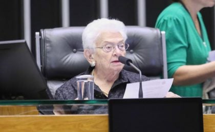 Erundina deixa a UTI dois dias após mal-estar na Câmara