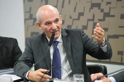 Militar chefe do GSI defende mais investimentos em defesa cibernética