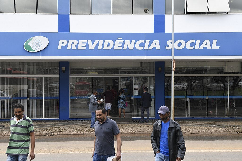 INSS: aposentado não precisa pedir exclusão de desconto indevido