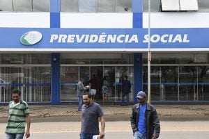 PF prende duas pessoas em nova fase da operação contra fraude no INSS