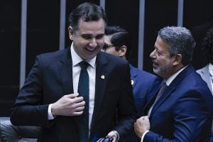 Gleisi deve ganhar uma cadeira na Esplanada de Lula. Lira e Pacheco também?