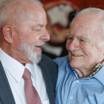 Se vivemos em uma democracia sólida, muito se deve a ele, diz Lula sobre a morte de Mino