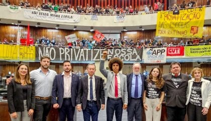 ‘Afronta’: entidades reagem à privatização da gestão de escolas do Paraná