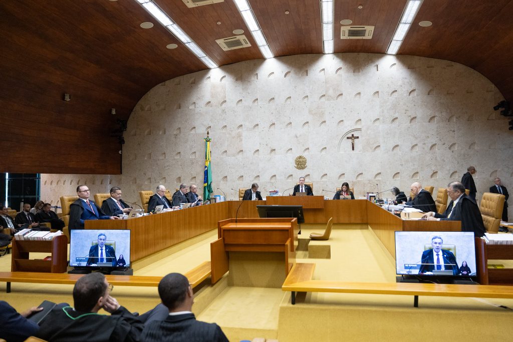 STF descriminaliza o porte de maconha, mas ainda terá de fixar a tese do julgamento