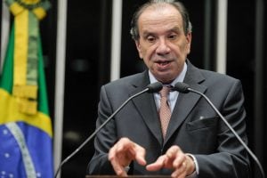 Tarifaço expõe adversários de Lula em 2026 como agentes de Trump, diz ex-chanceler