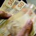 Mercado financeiro reduz previsão da inflação para 2025