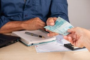 Empresas do Sudeste lideram alta na busca por crédito em junho