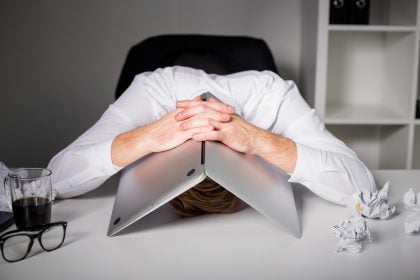 A Neurociência por trás dos ambientes de trabalho disfuncionais
