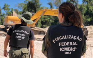Servidores ambientais federais aprovam greve em 17 estados e no DF