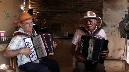 Premiado na Bahia, documentário resgata a sanfona de 8 baixos no sertão