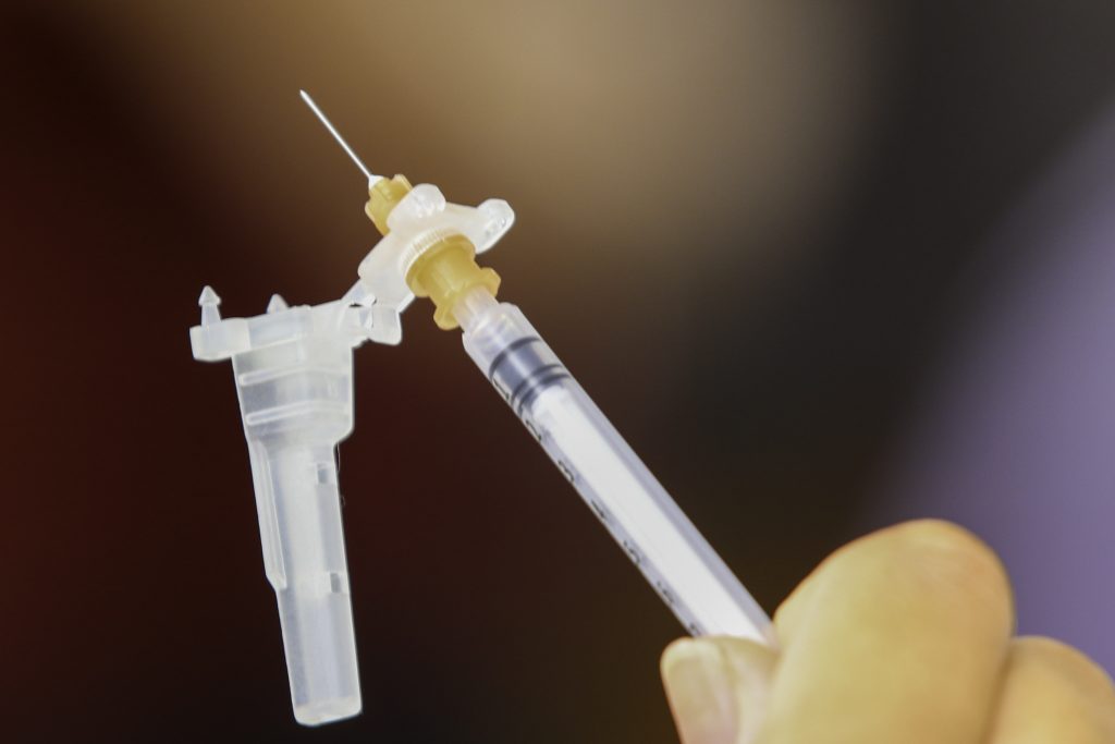 Ministério da Saúde amplia vacinação contra hepatite A para usuários de PrEP