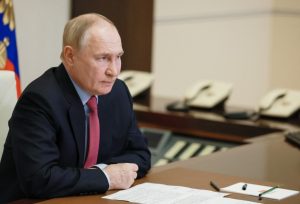 Putin pede desculpas a presidente do Azerbaijão por queda de avião