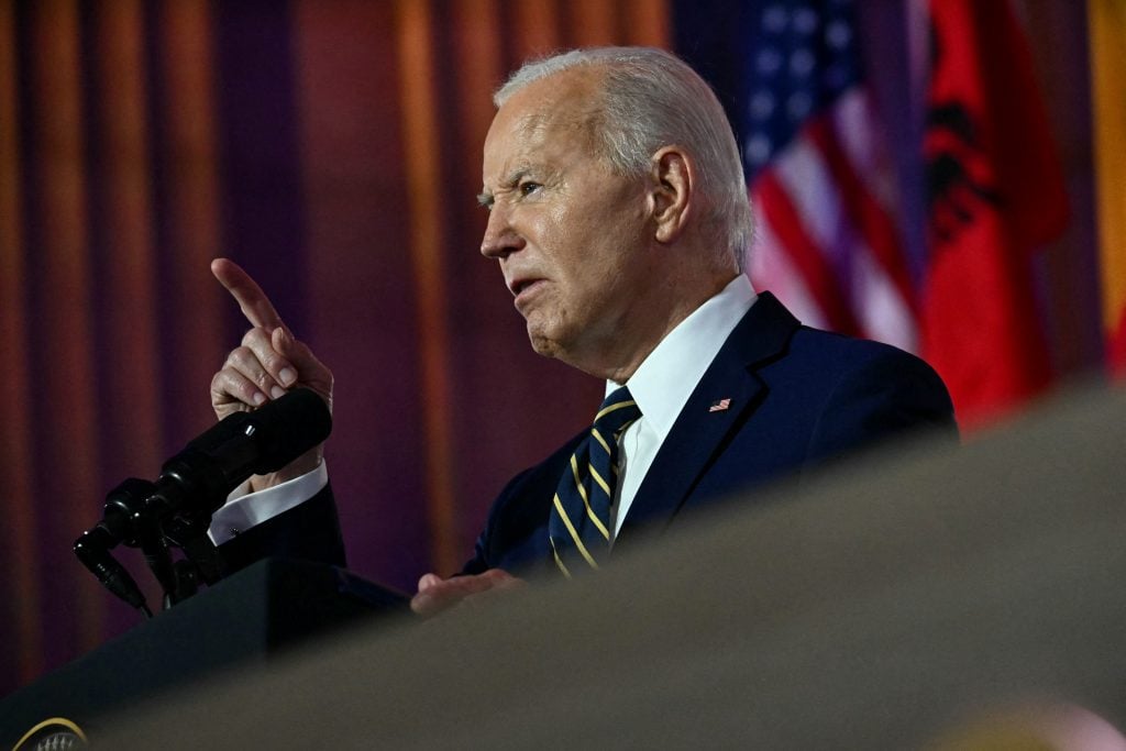 Biden qualifica Trump de ‘perigo real para a segurança’ dos EUA se vencer eleições