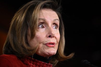 Nancy Pelosi anuncia apoio a Kamala e amplia o favoritismo da vice-presidente entre os democratas