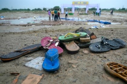 Testemunhas relatam o ‘caos’ durante tumulto na Índia que deixou 121 mortos