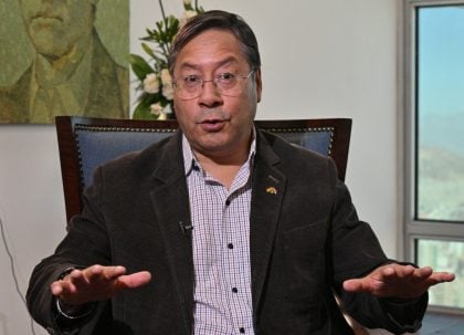 Milei é conflituoso e não ajuda na ‘boa vizinhança’, diz presidente da Bolívia