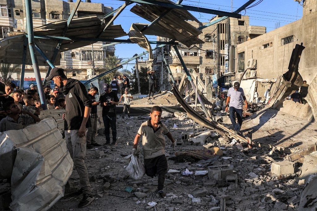 Ministério da Saúde de Gaza relata 16 mortos em bombardeio israelense contra uma escola