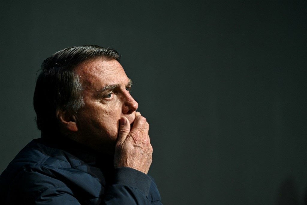 Bolsonaro tentou dar um golpe? População se divide, segundo a Paraná Pesquisas