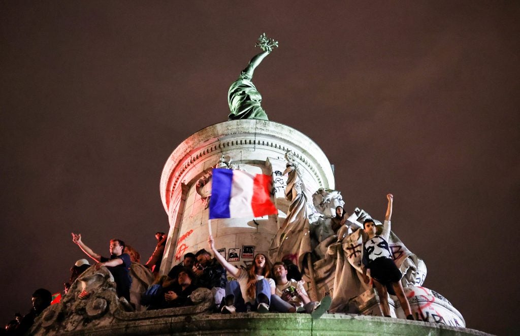 Lula e líderes mundiais comemoram vitória de aliança progressista na França